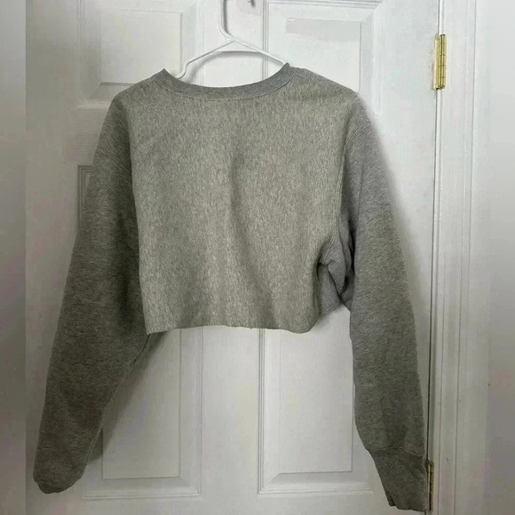 Champion Reverse Weave Cropped Sweatshirt - Picture 6 of 8